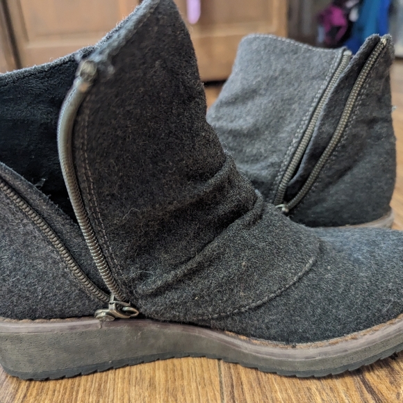 Blowfish wool ankle booties size 6 women's - Picture 2 of 7
